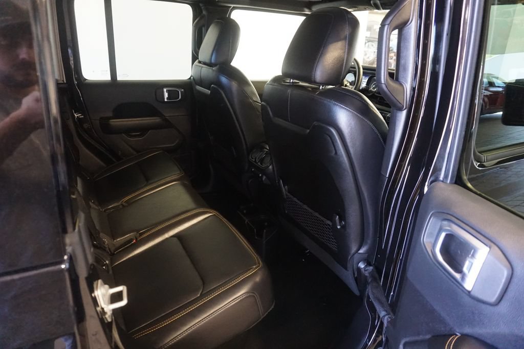 Used 2024 Jeep Gladiator Sport w/ Premium Package AWD/4WD image 23