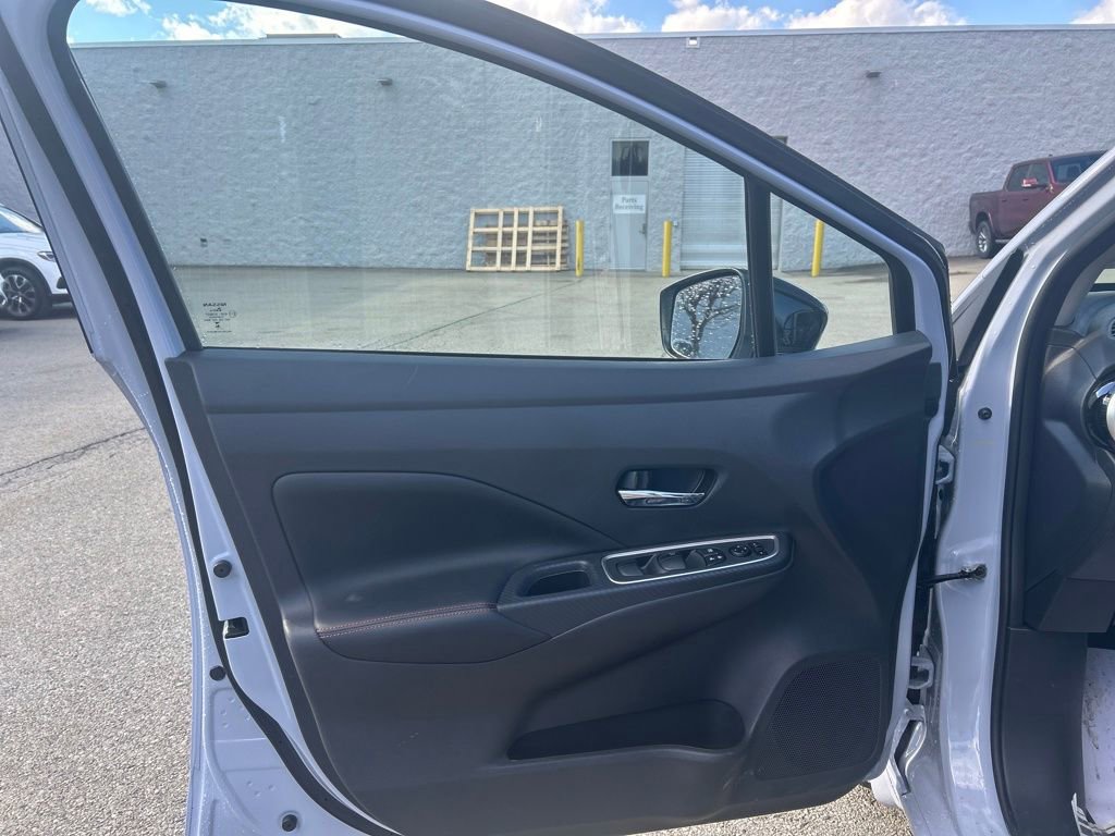 Used 2025 Nissan Versa SR w/ Trunk Package image 11