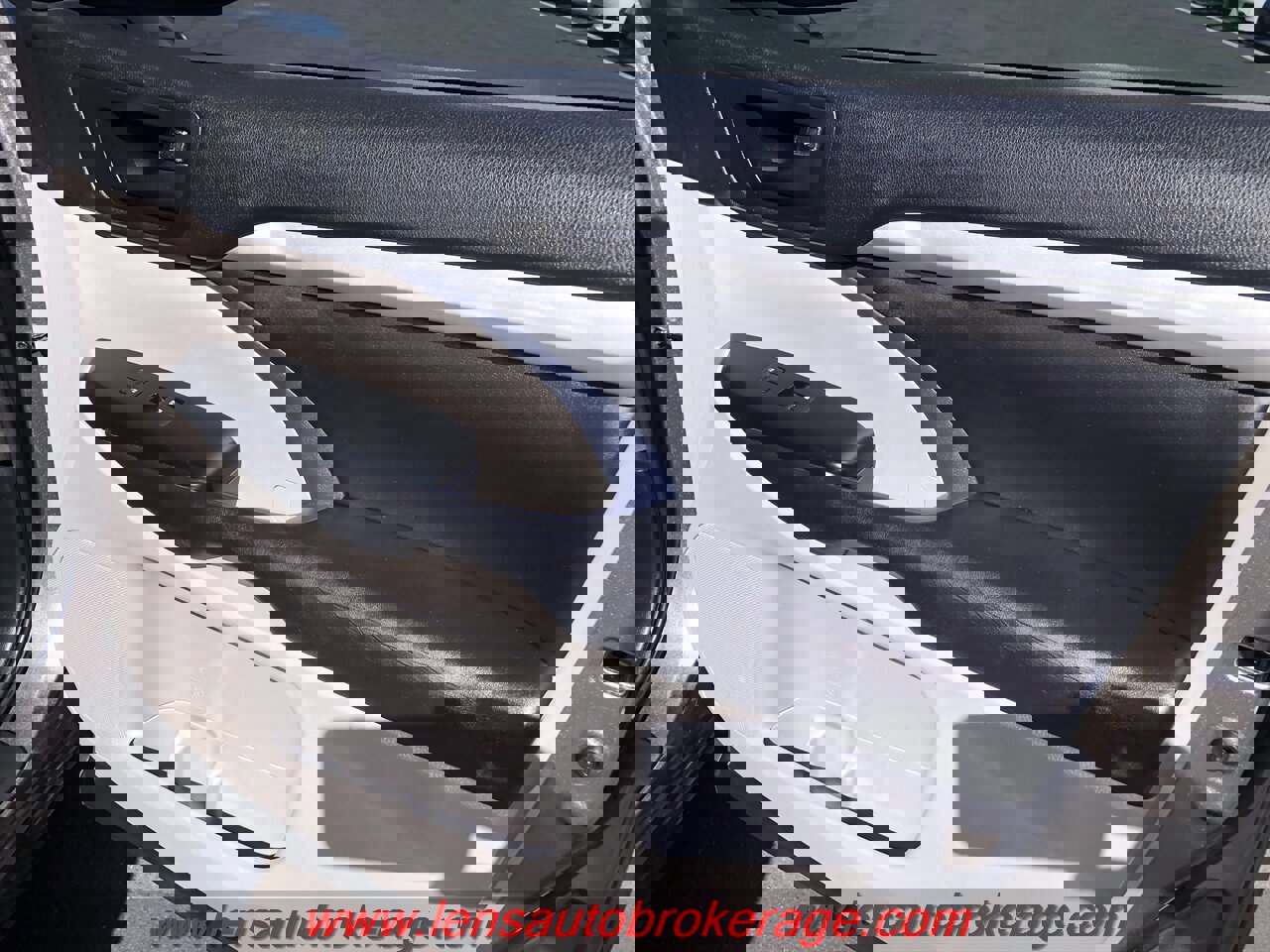 Used 2017 Toyota Highlander Plus image 22