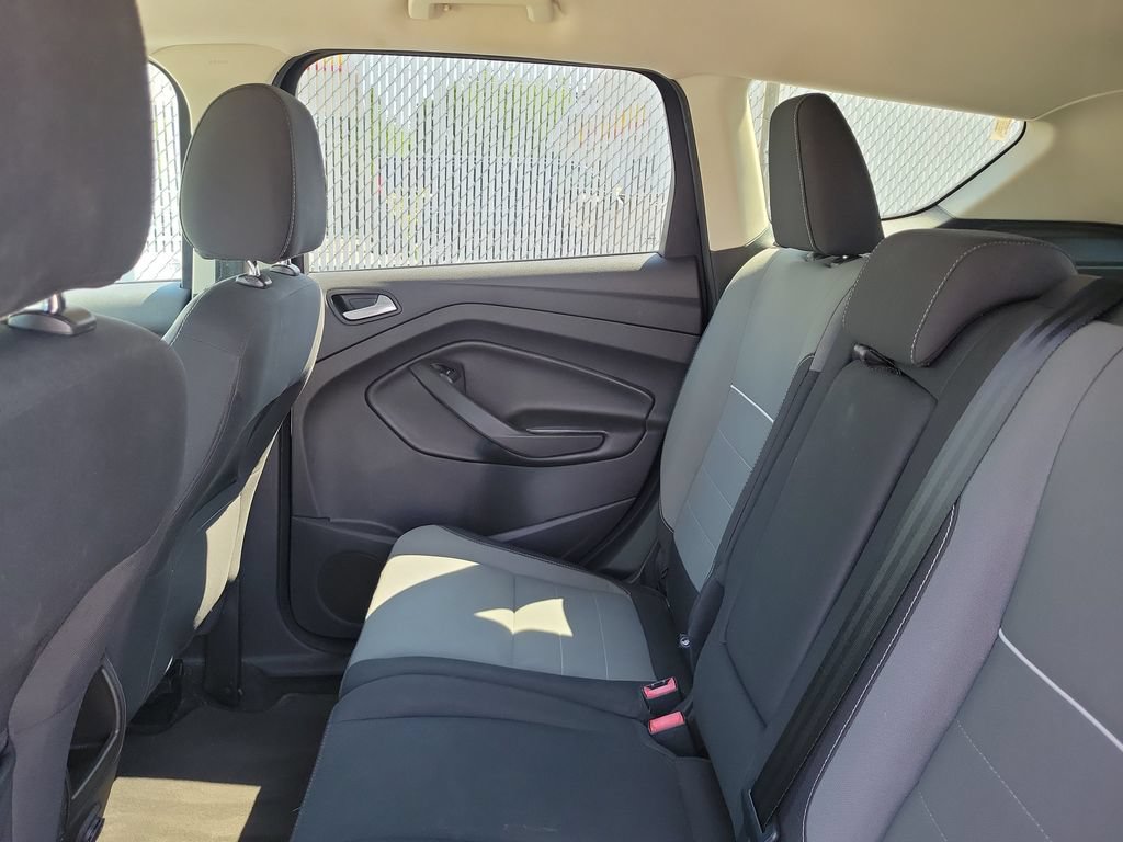 Used 2015 Ford Escape SE FWD image 9