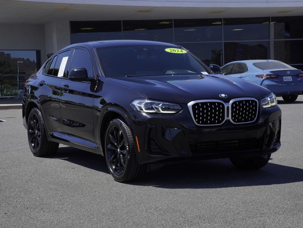Used 2024 BMW X4 xDrive30i w/ M Sport Package AWD/4WD image 2