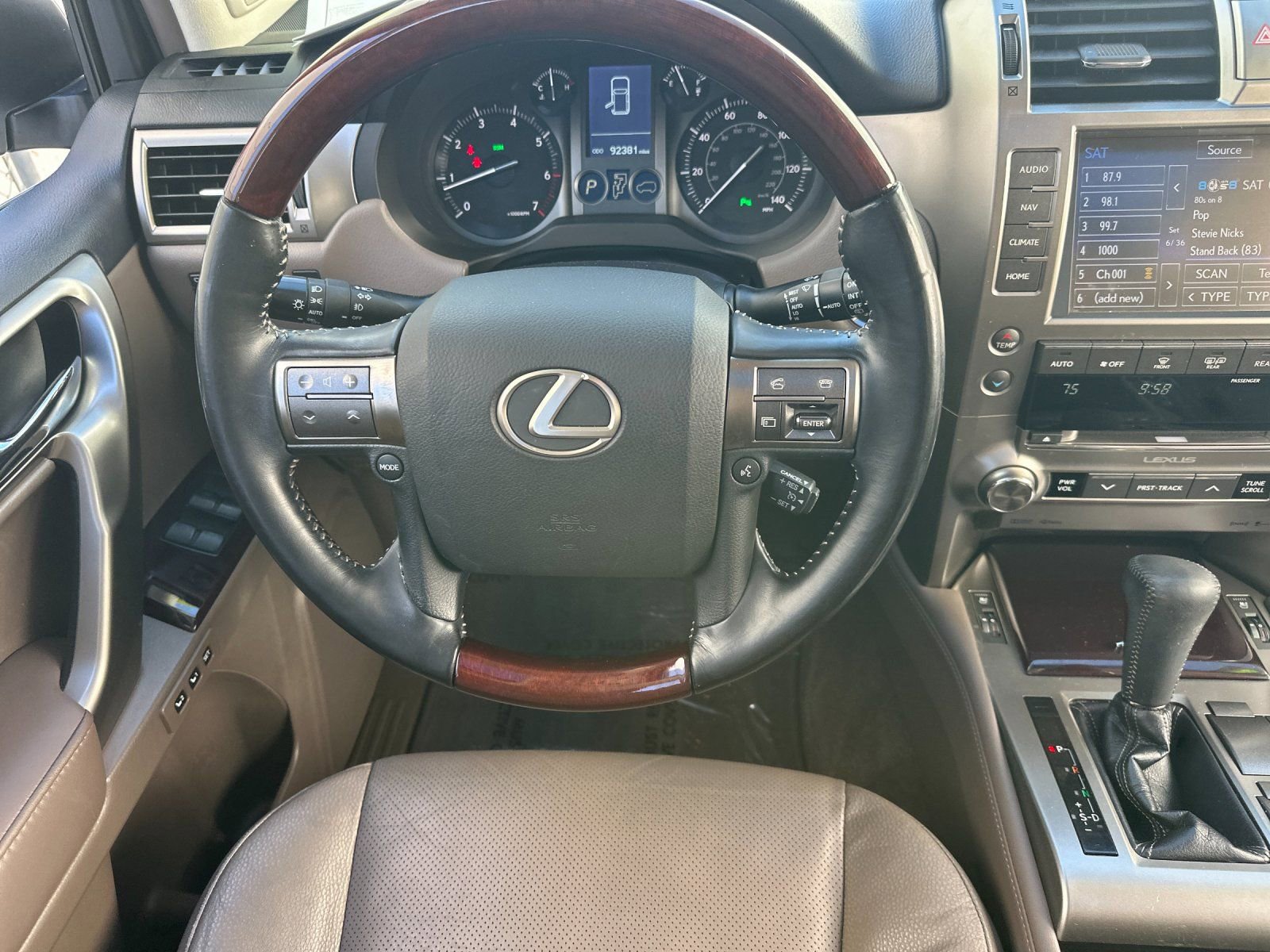 Used 2017 Lexus GX 460 Premium w/ Premium Package image 14