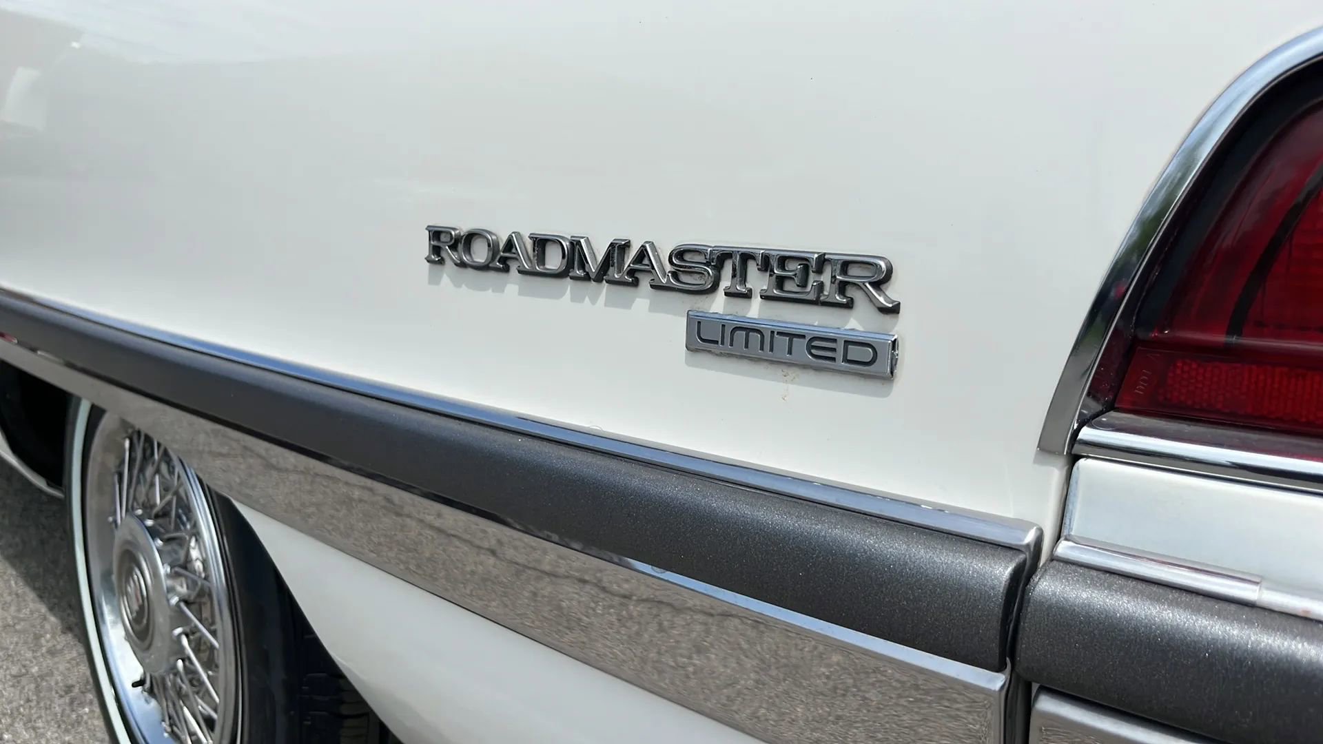 Used 1992 Buick Roadmaster Limited image 13