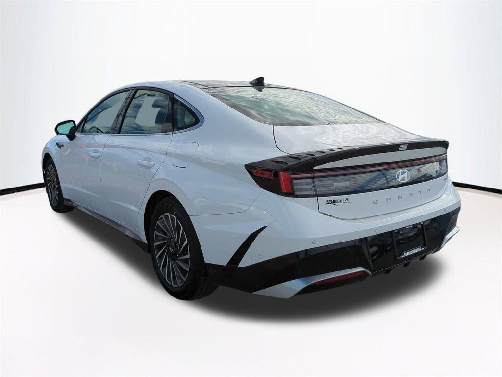 New 2025 Hyundai Sonata Limited image 7