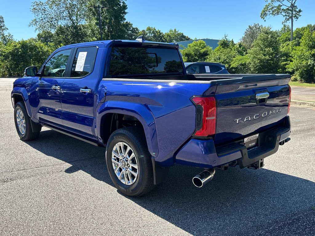 Used 2025 Toyota Tacoma Limited AWD/4WD image 5
