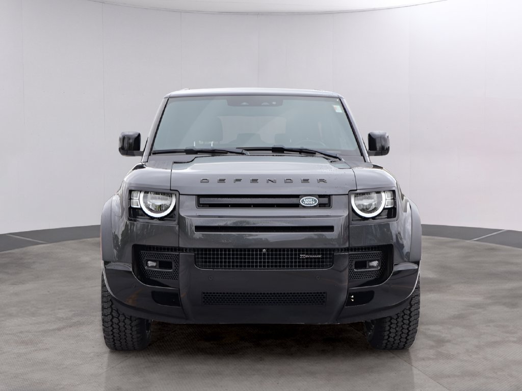 Used 2022 Land Rover Defender 90 X-Dynamic S AWD/4WD image 2