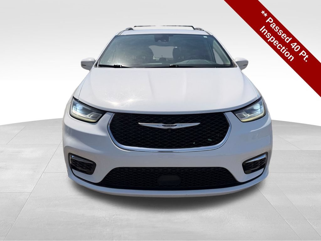 Used 2021 Chrysler Pacifica Touring-L FWD image 10