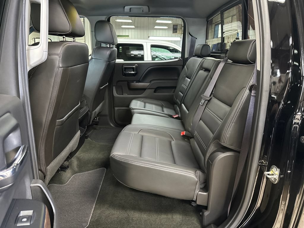 Used 2017 GMC Sierra 3500 Denali w/ Duramax Plus Package AWD/4WD image 22
