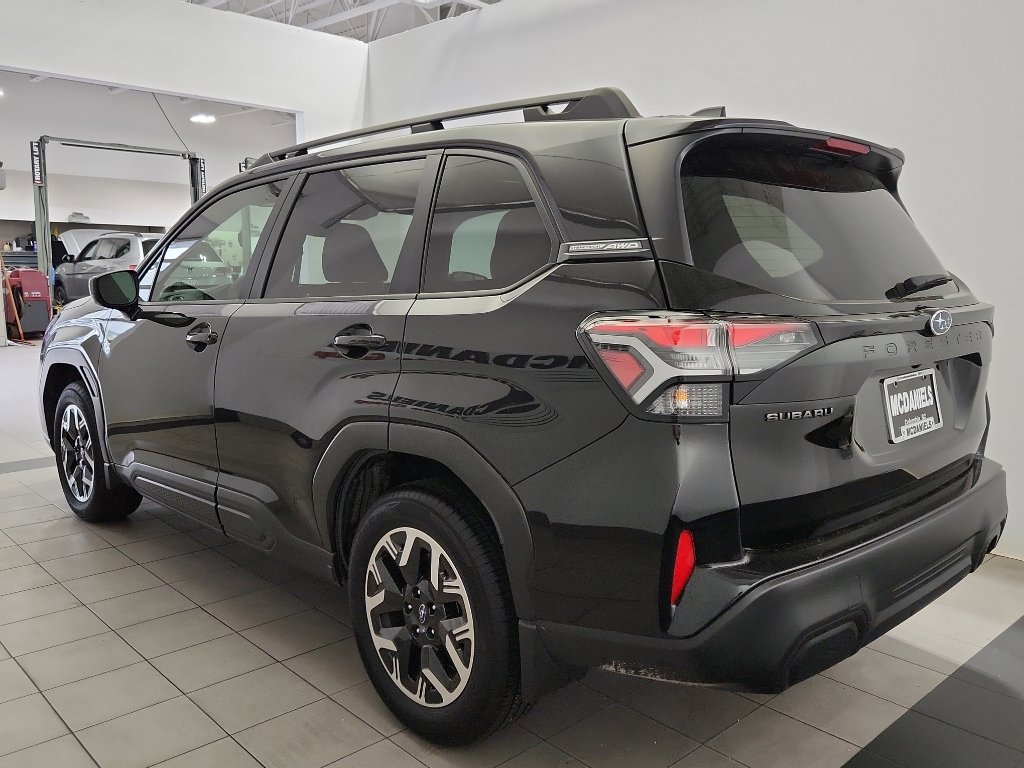 Certified 2025 Subaru Forester Premium w/ Convenience Package #2 image 5