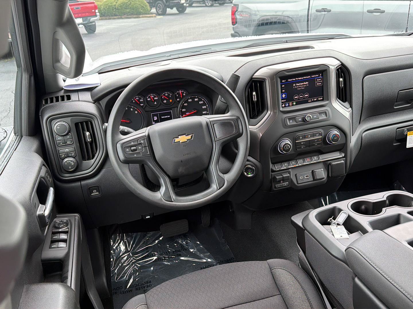 New 2026 Chevrolet Silverado 1500 Custom AWD/4WD image 18