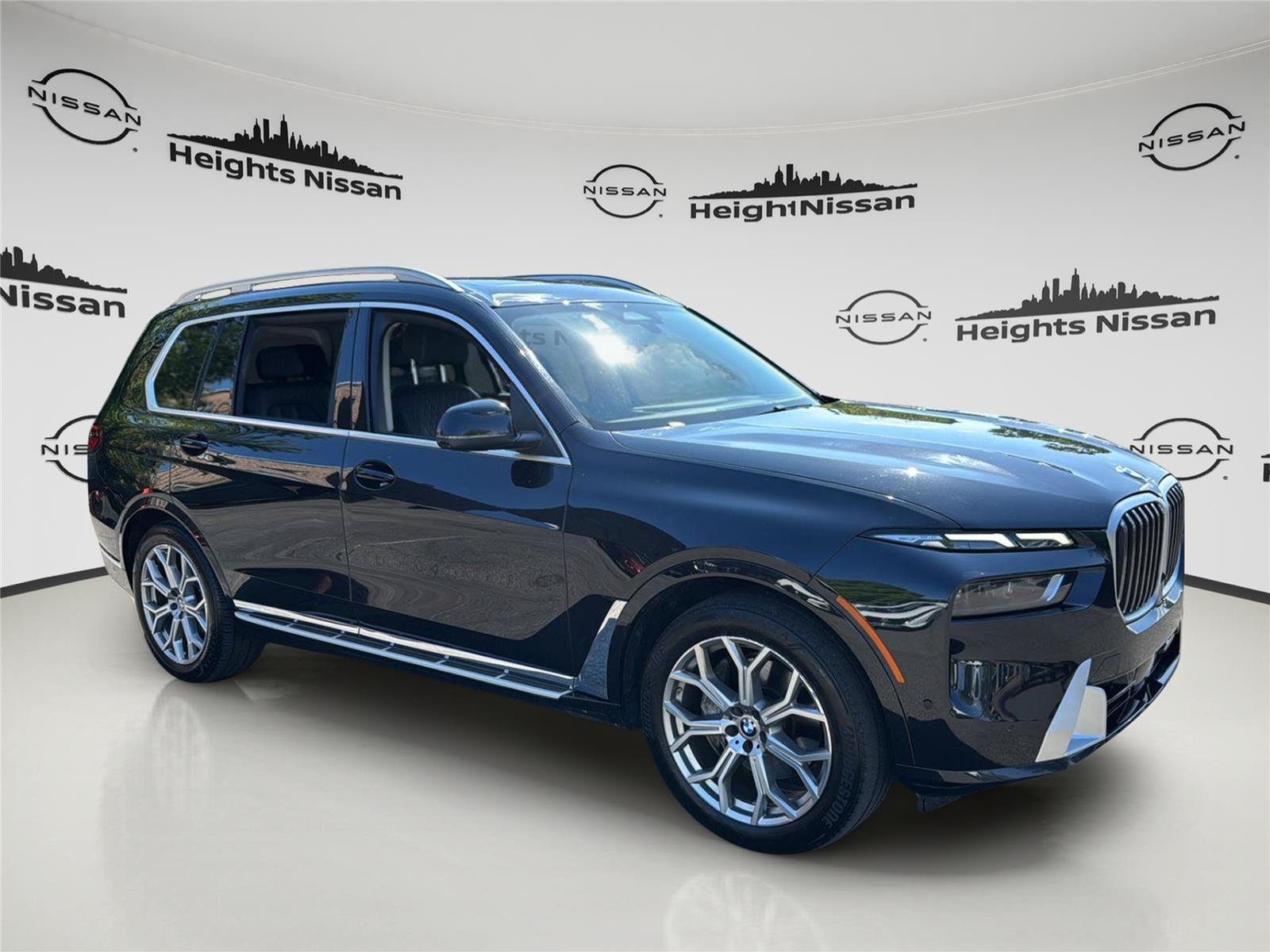 Used 2025 BMW X7 xDrive40i AWD/4WD image 9