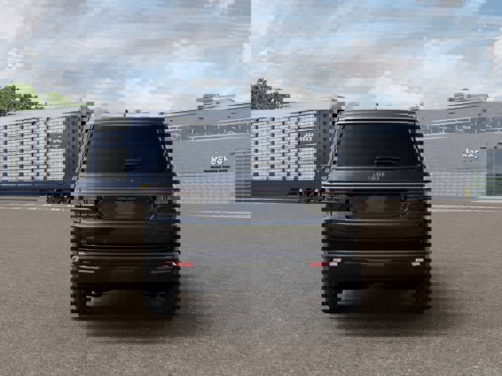 New 2026 Jeep Grand Wagoneer 4WD image 7
