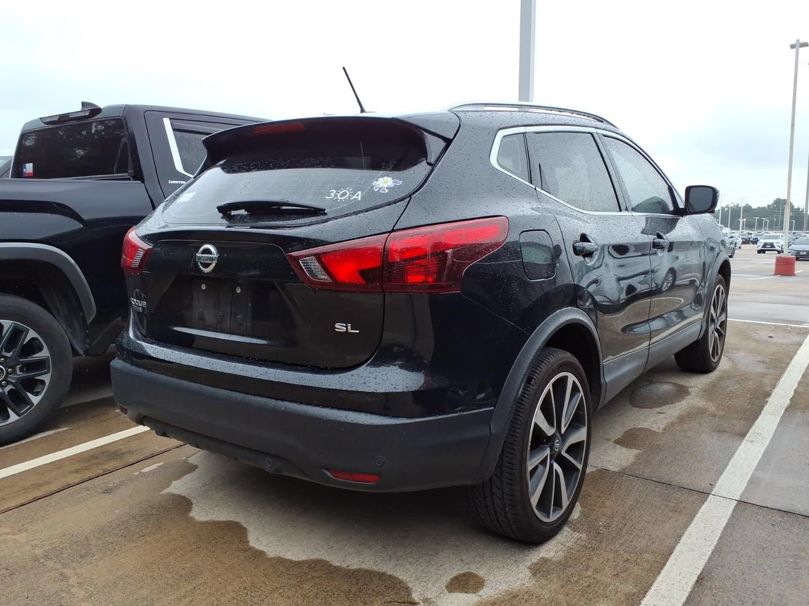 Used 2019 Nissan Rogue Sport SL w/ Premium Package FWD image 7