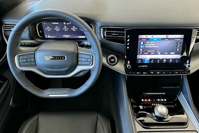 New 2025 Jeep Wagoneer 4WD w/ Convenience Group I image 11