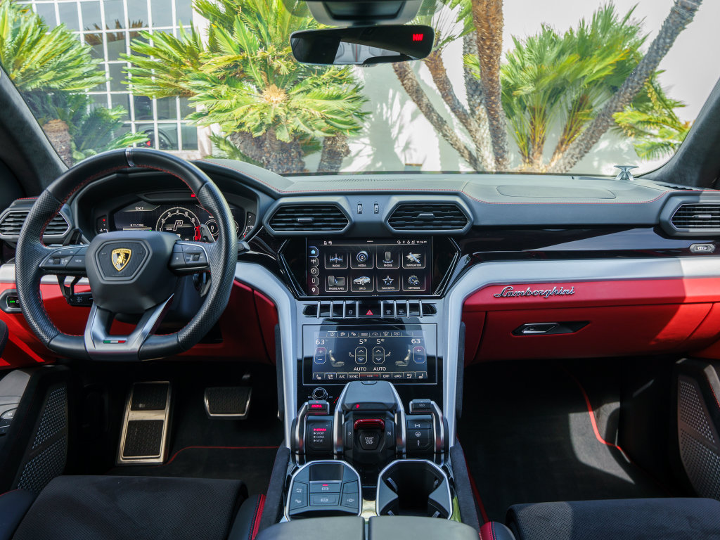 Used 2023 Lamborghini Urus S AWD/4WD image 7