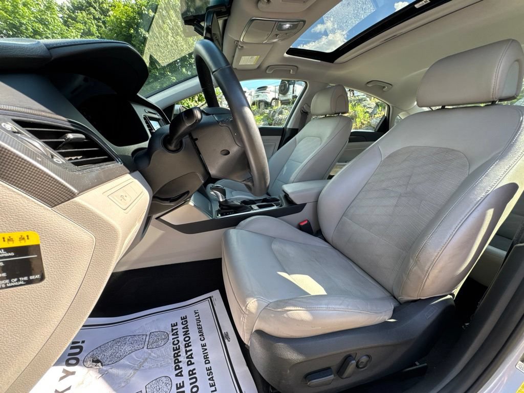 Used 2017 Hyundai Sonata Sport w/ Value Edition Package 02 FWD image 14