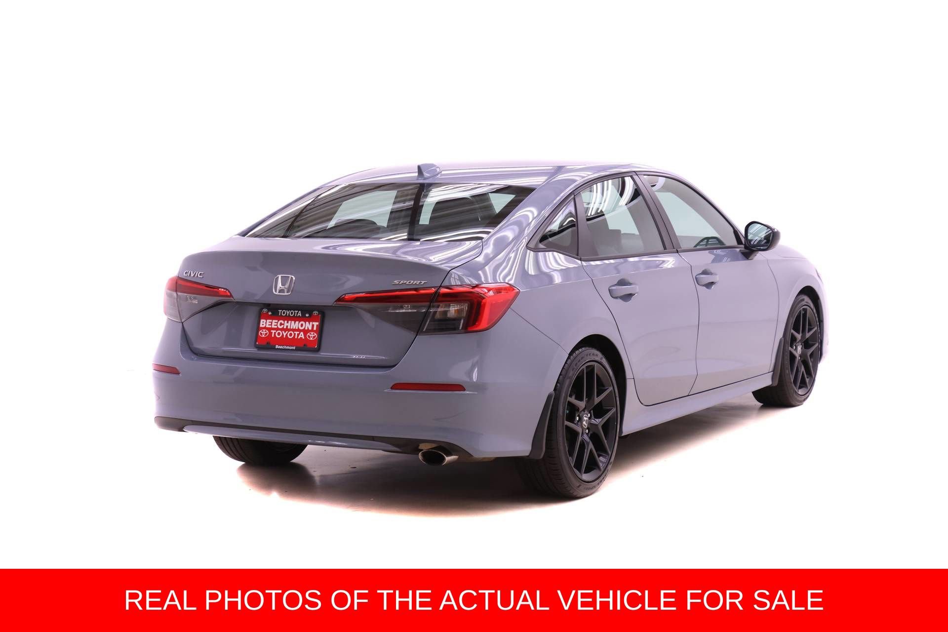 Used 2024 Honda Civic Sport image 2