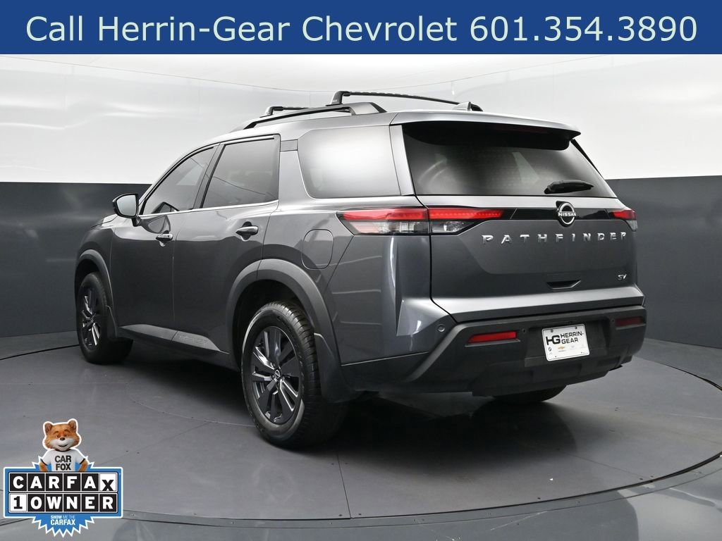 Used 2022 Nissan Pathfinder SV image 5