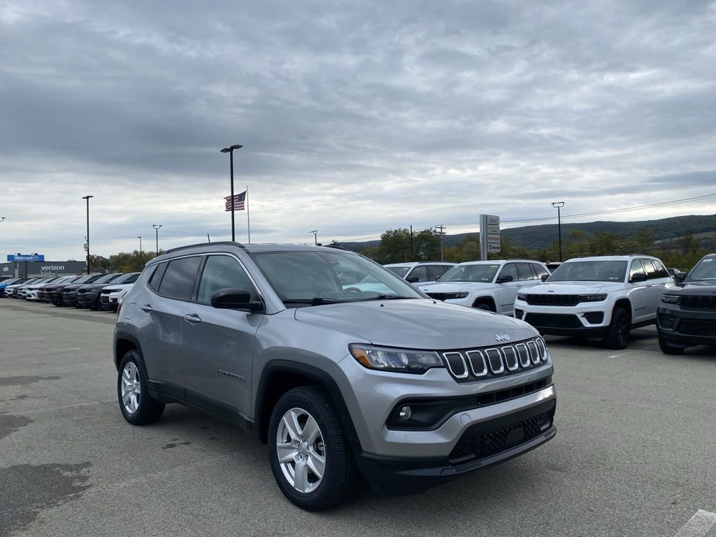 Used 2022 Jeep Compass Latitude w/ Convenience Group