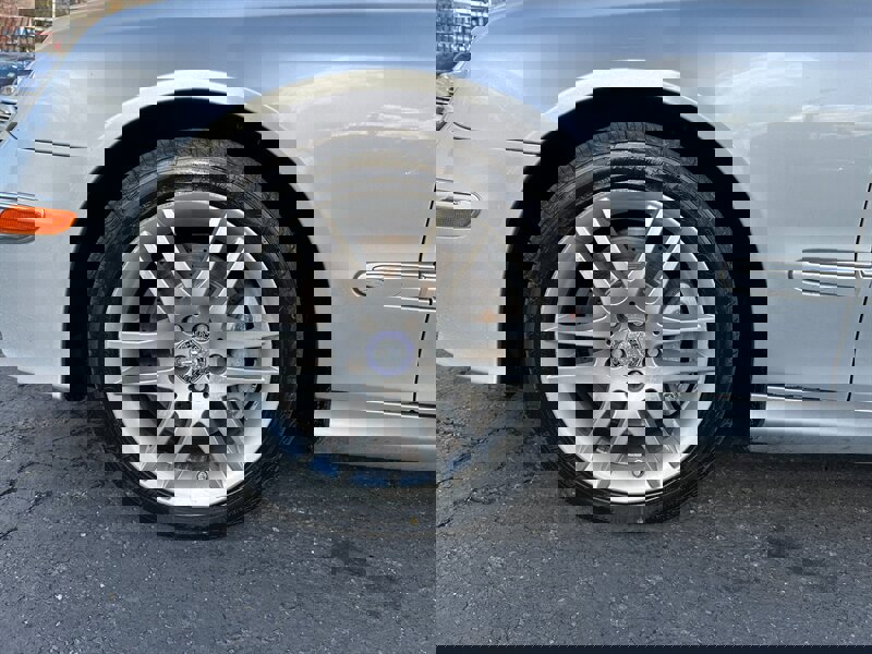 Used 2009 Mercedes-Benz CLK 350 Coupe image 9