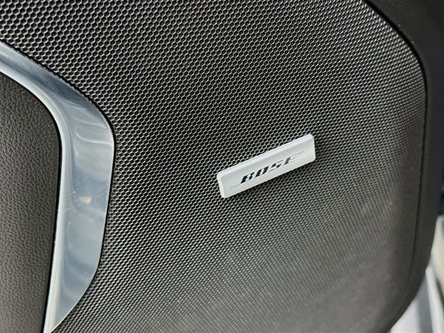 Used 2023 GMC Yukon XL AT4 w/ Technology Package image 22