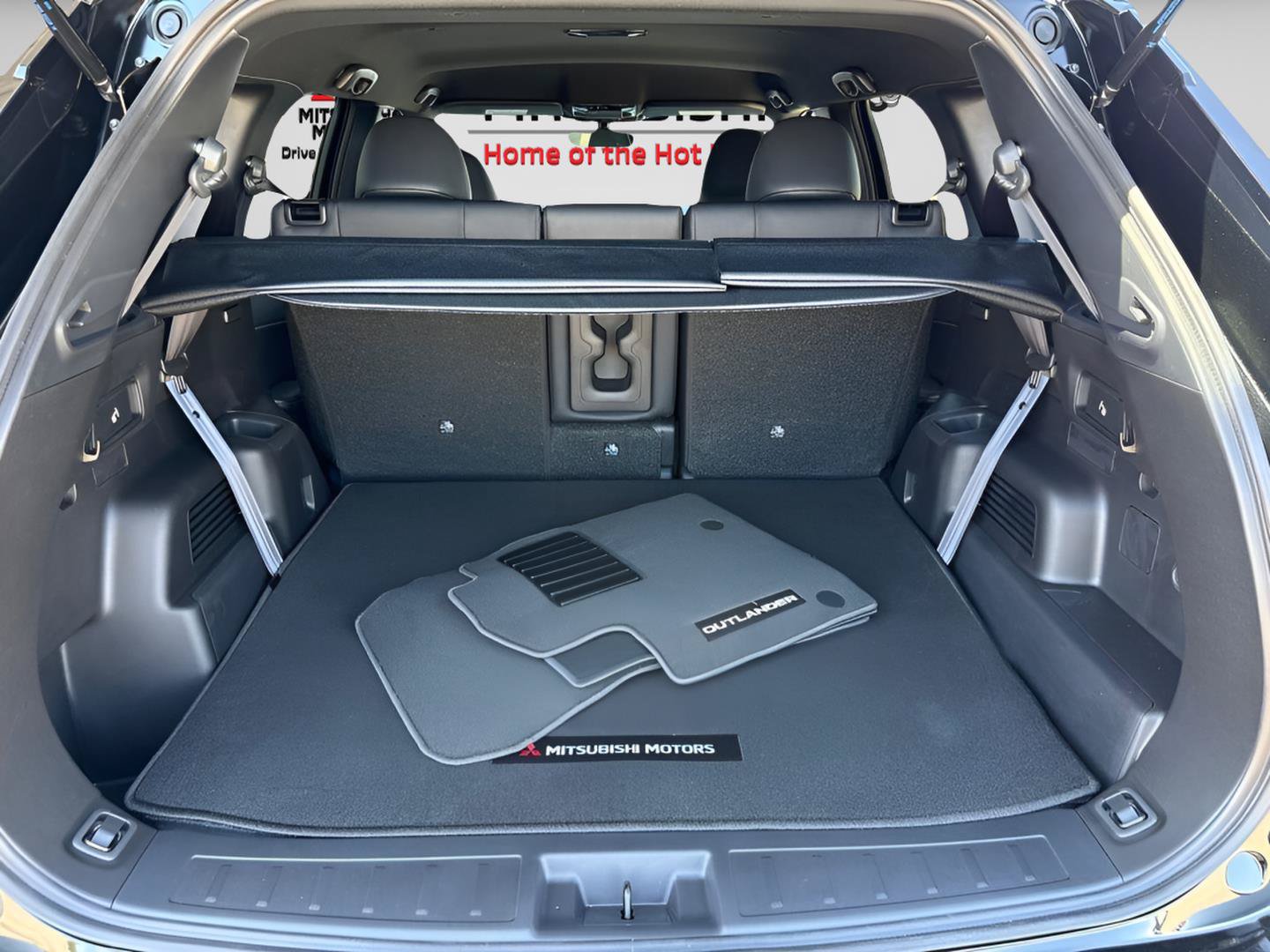 New 2026 Mitsubishi Outlander LE FWD image 30