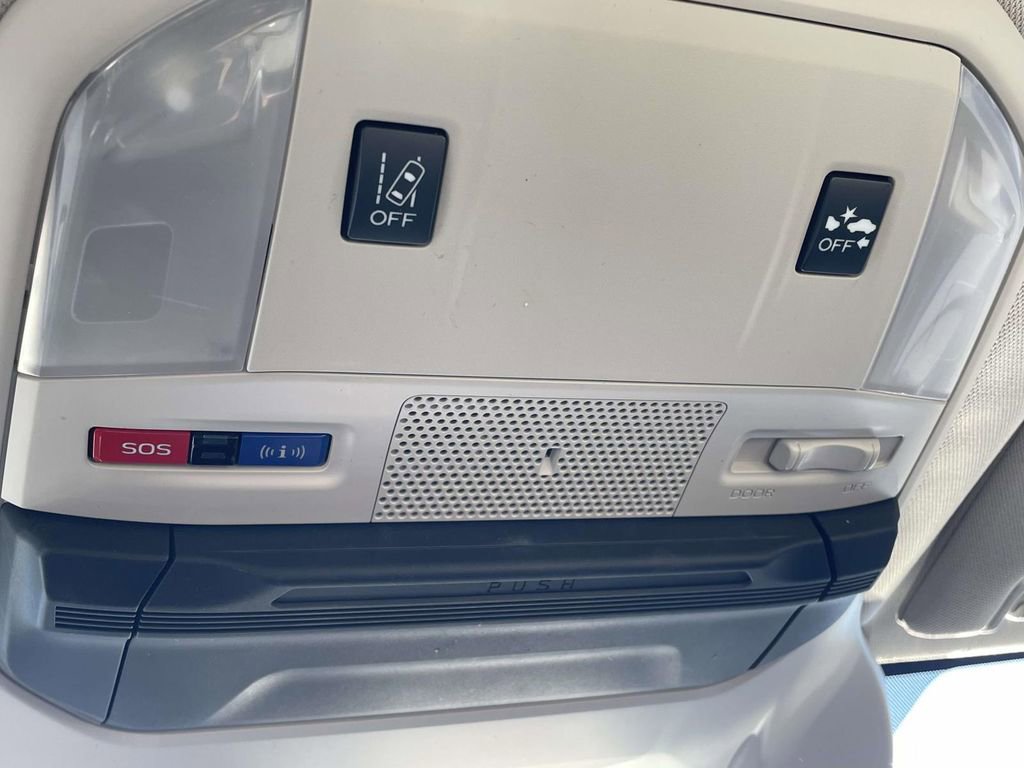 Used 2019 Subaru Ascent Limited image 22