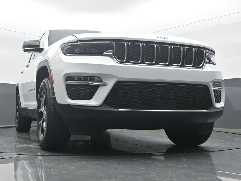 Used 2024 Jeep Grand Cherokee Limited image 53