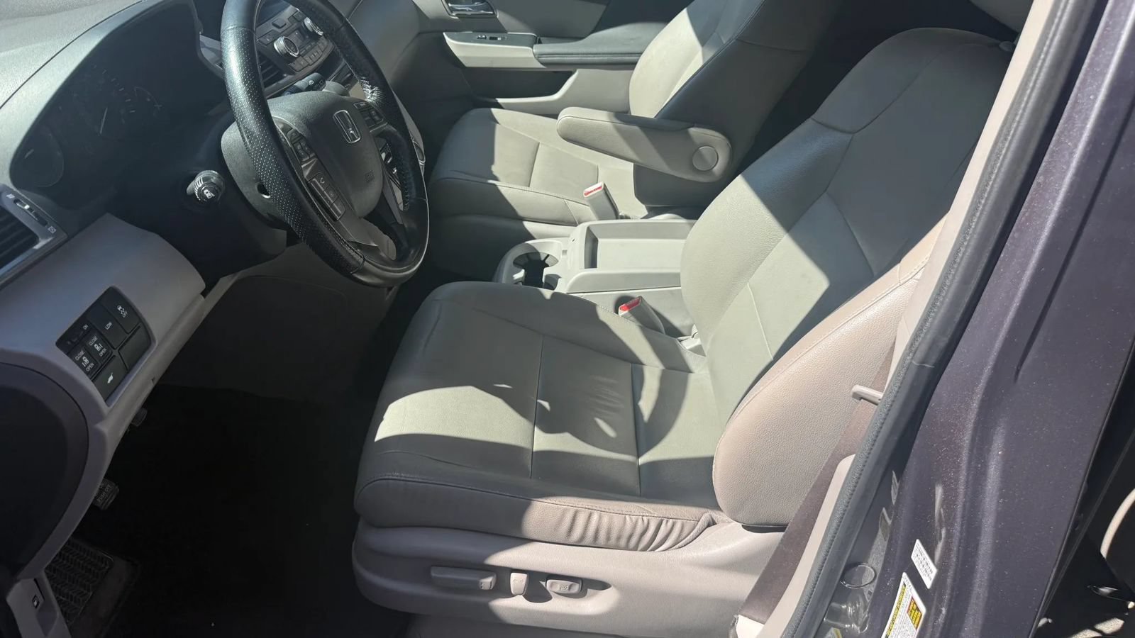 Used 2015 Honda Odyssey EX-L image 12