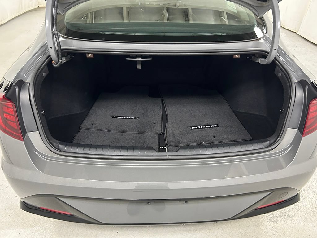 Used 2023 Hyundai Sonata SEL w/ Cargo Package FWD image 11