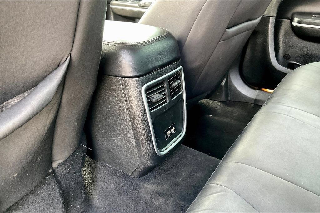Used 2022 Chrysler 300 Touring w/ Sport Appearance Package RWD image 20