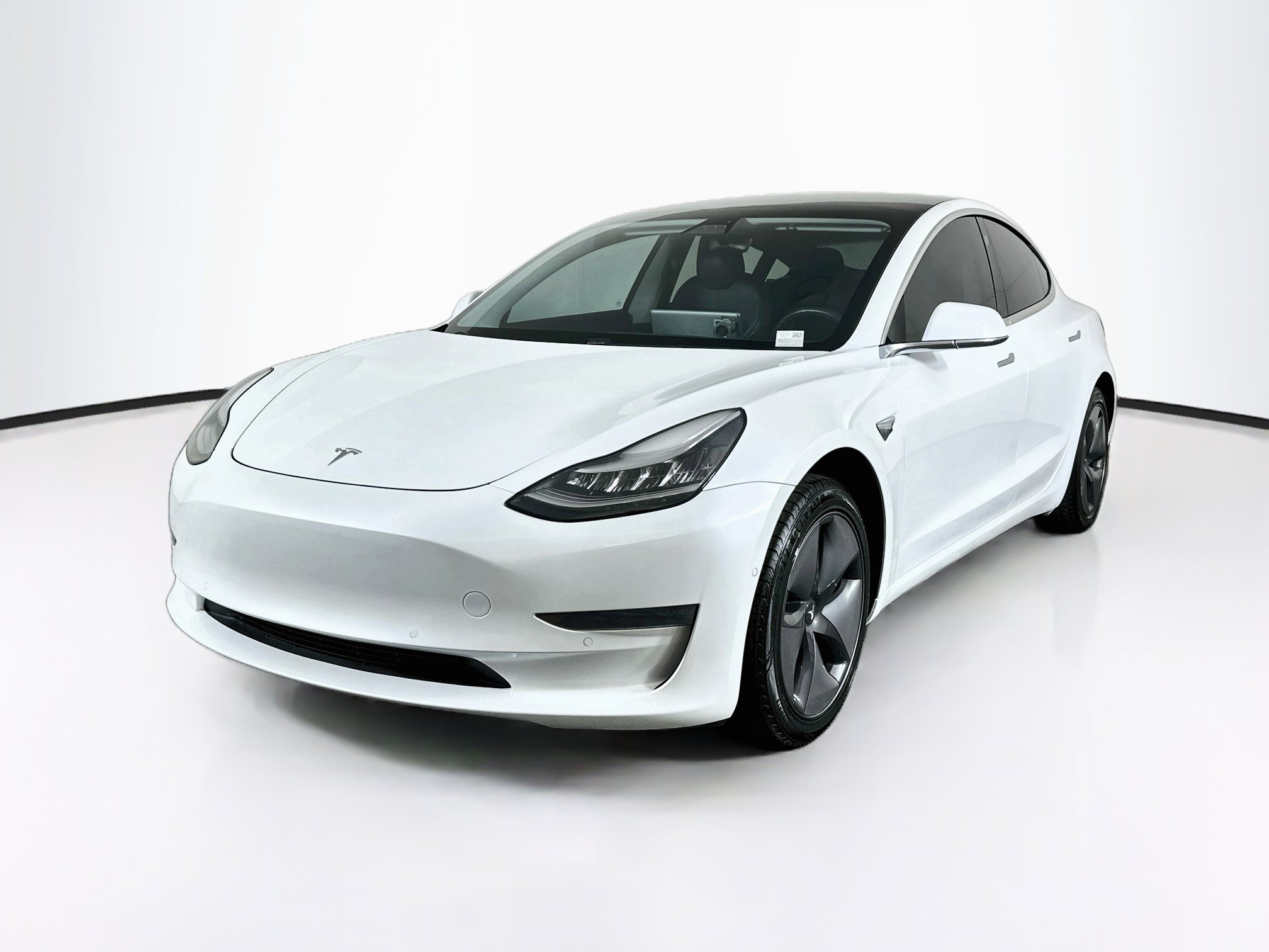 Used 2020 Tesla Model 3 Standard Range Plus RWD image 3