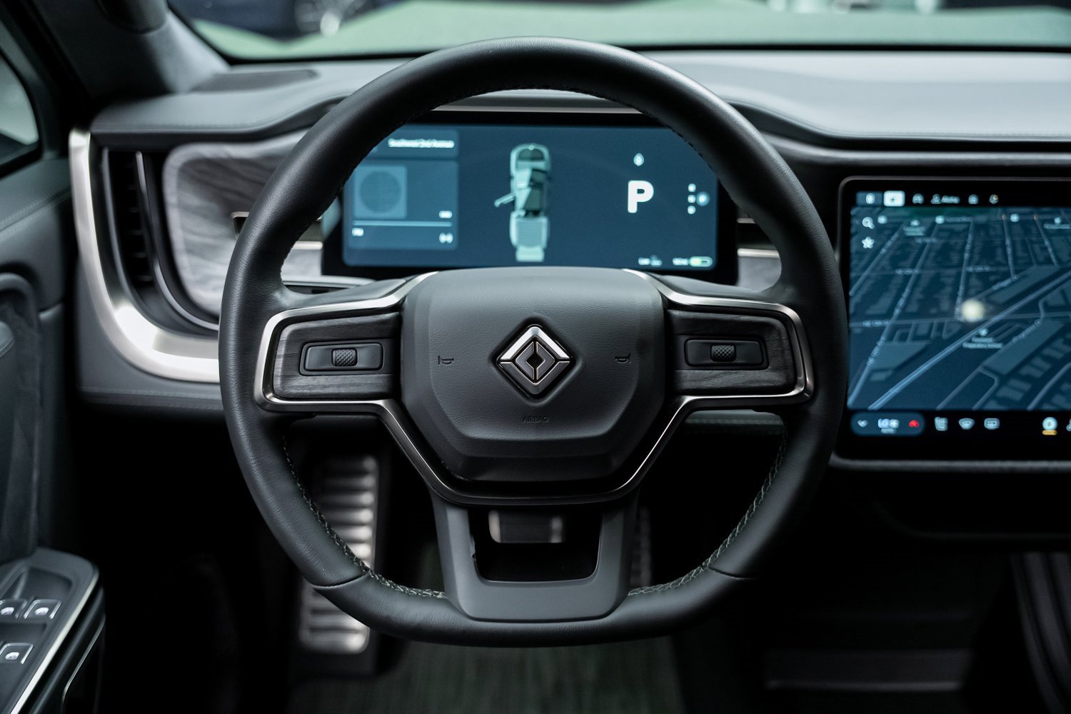 Used 2022 Rivian R1T Adventure image 38