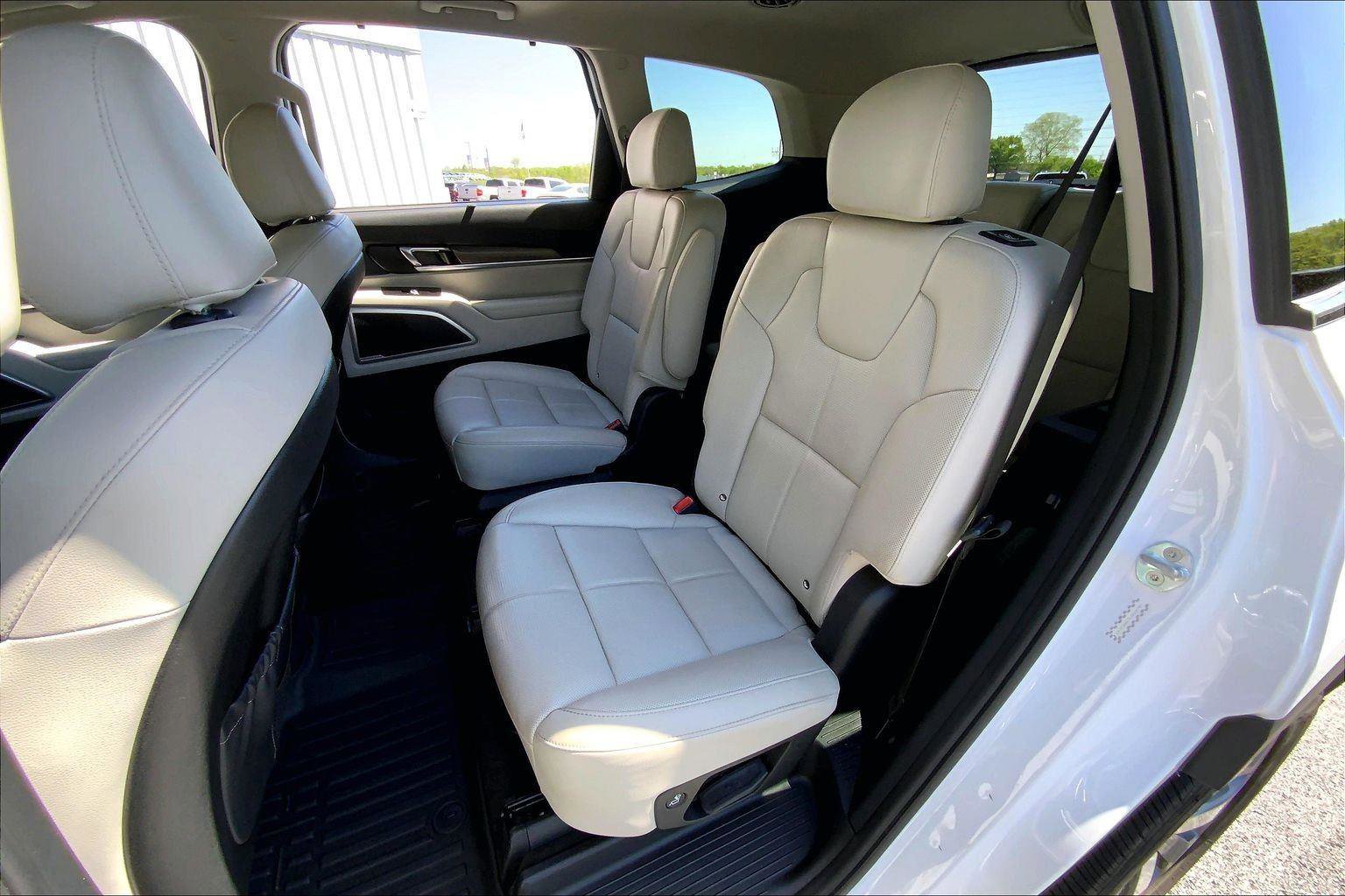 Used 2020 Kia Telluride EX w/ EX Premium Package FWD image 25