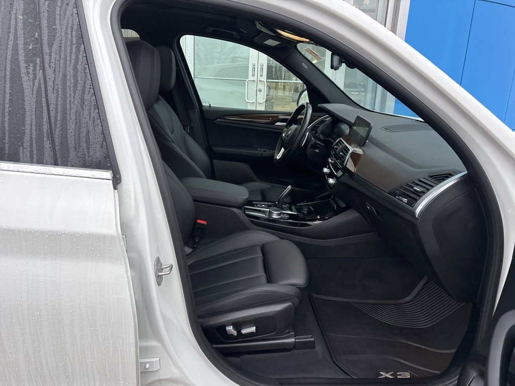 Used 2021 BMW X3 xDrive30i w/ Premium Package image 27