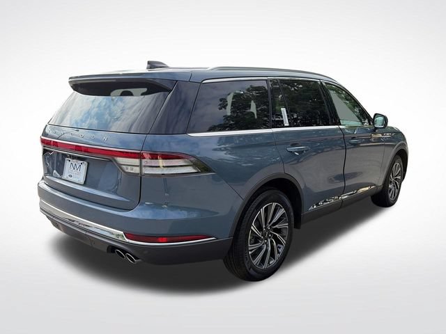 Used 2026 Lincoln Aviator AWD image 9