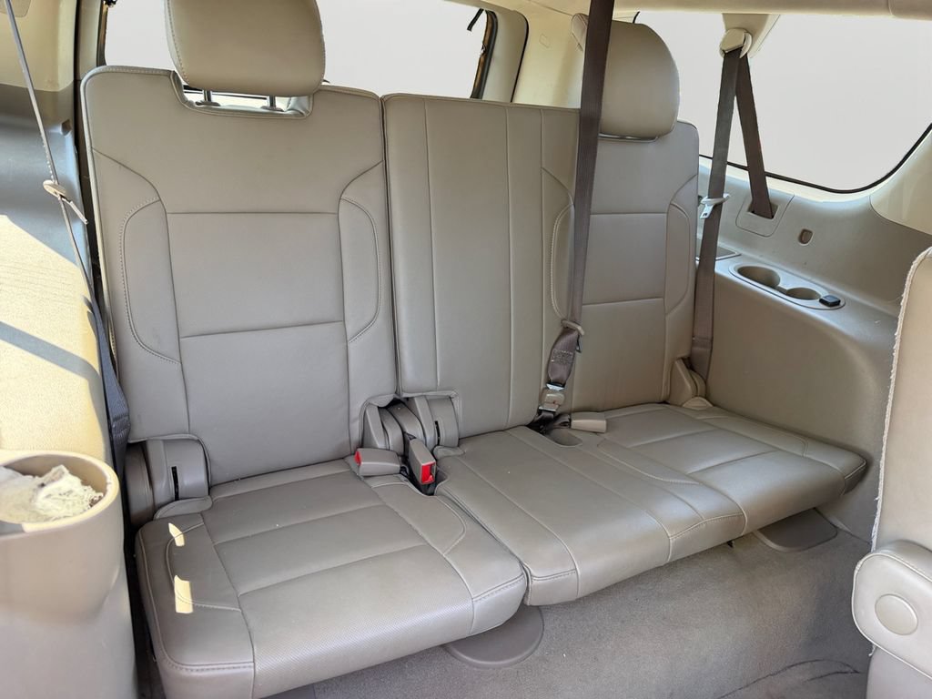 Used 2020 GMC Yukon XL SLT w/ Premium Edition AWD/4WD image 10