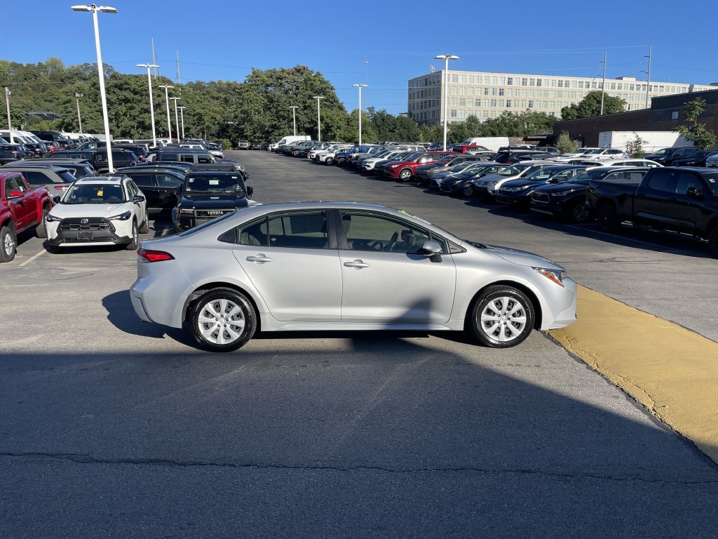Certified 2024 Toyota Corolla LE FWD image 7