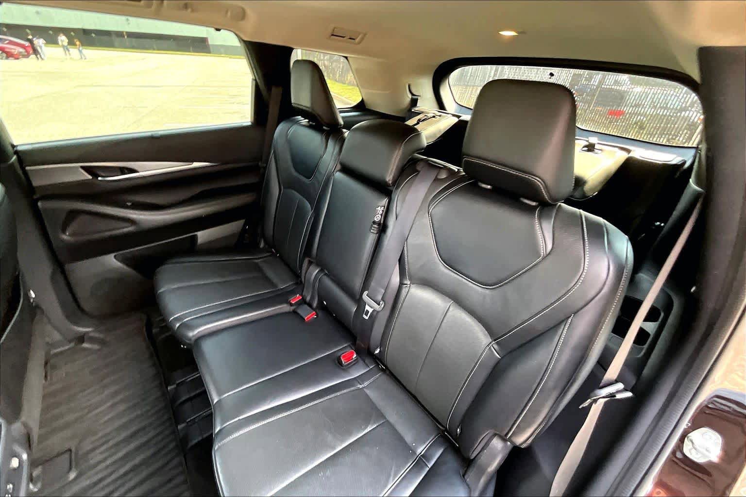 Used 2022 INFINITI QX60 Luxe w/ Cargo Package FWD image 21