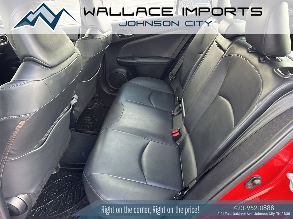 Used 2020 Toyota Prius XLE image 36