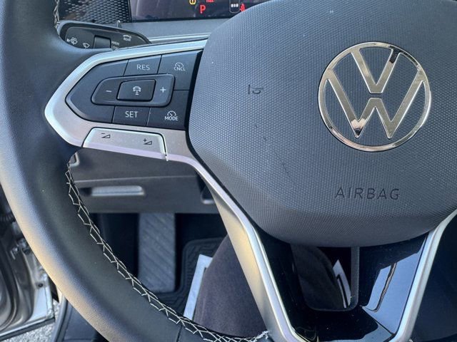 Used 2025 Volkswagen Tiguan S AWD/4WD image 23
