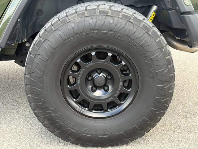 Used 2022 Jeep Wrangler Unlimited Rubicon w/ Trailer Tow Package AWD/4WD image 44