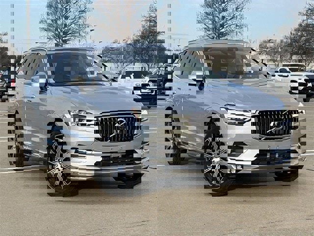 Used 2021 Volvo XC60 T5 Inscription w/ Advanced Package image 2