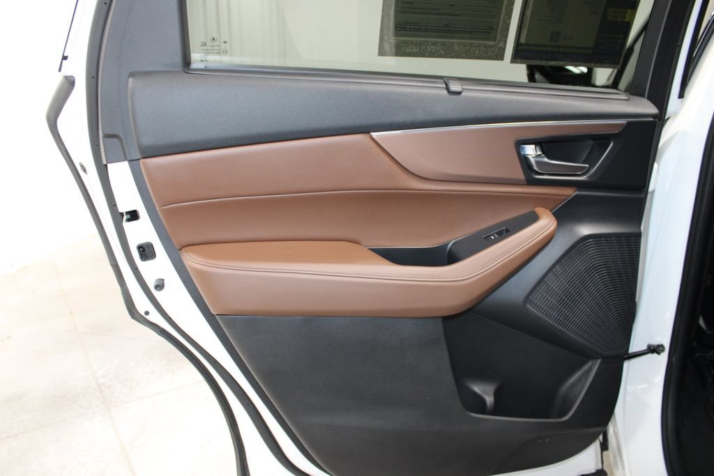 Used 2023 Acura MDX w/ Technology Package FWD image 21