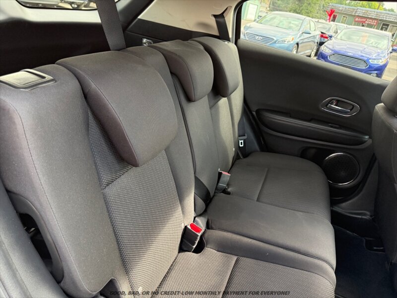Used 2016 Honda HR-V EX image 18