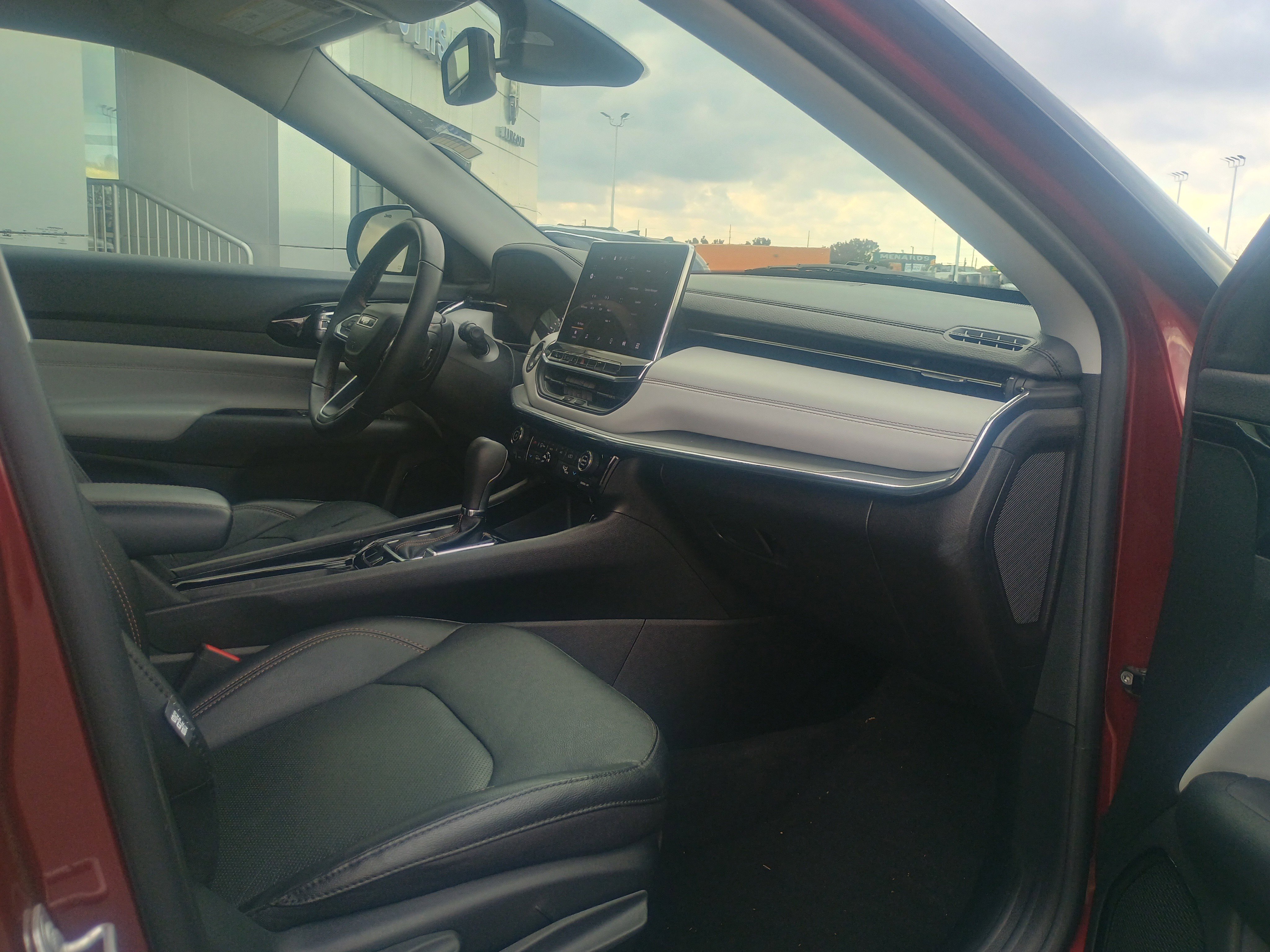 Used 2022 Jeep Compass Limited image 16