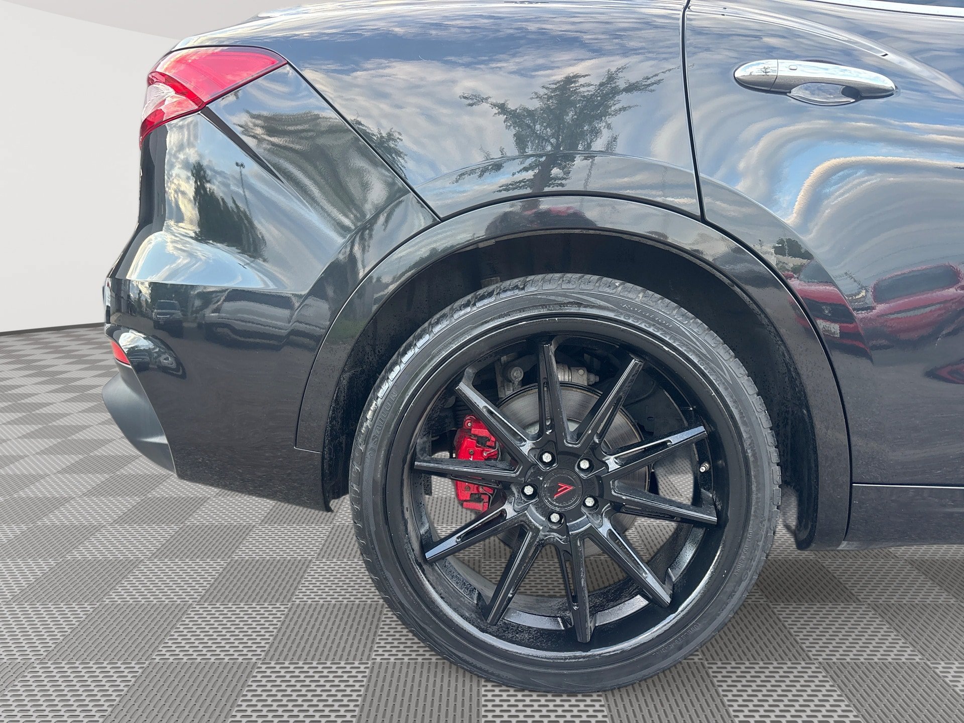 Used 2019 Maserati Levante GranSport AWD/4WD image 30