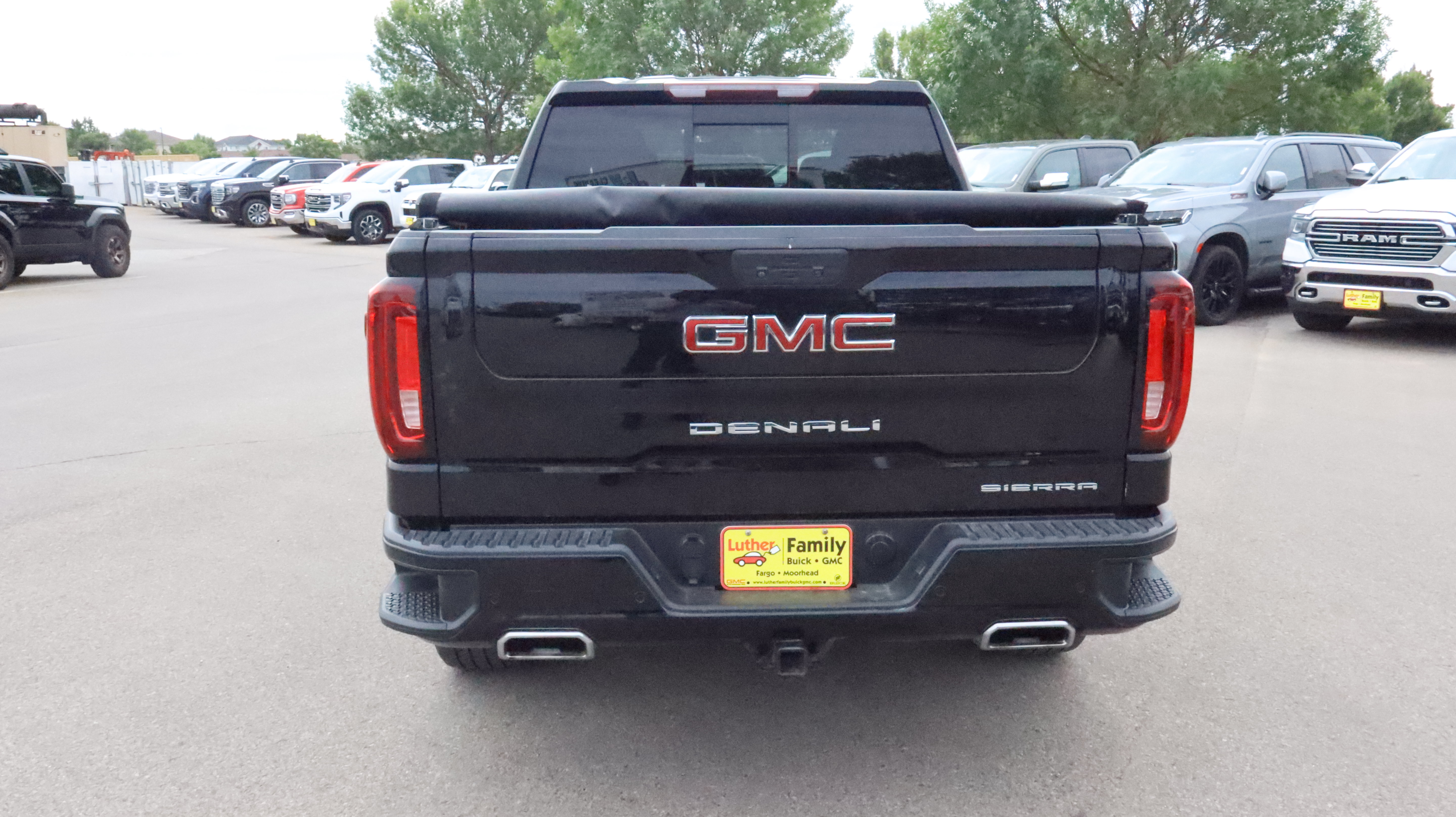 Used 2021 GMC Sierra 1500 Denali w/ Driver Alert Package II AWD/4WD image 6
