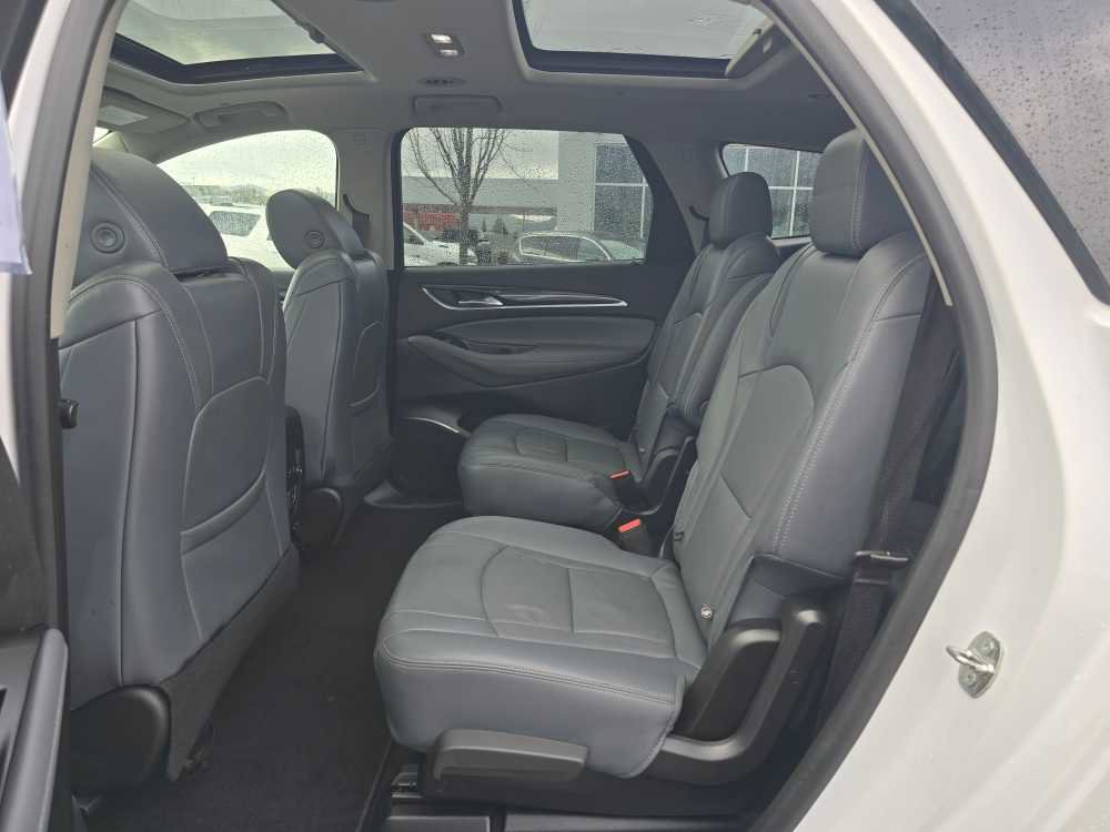 Used 2020 Buick Enclave Essence w/ Sound and Sites Package image 16