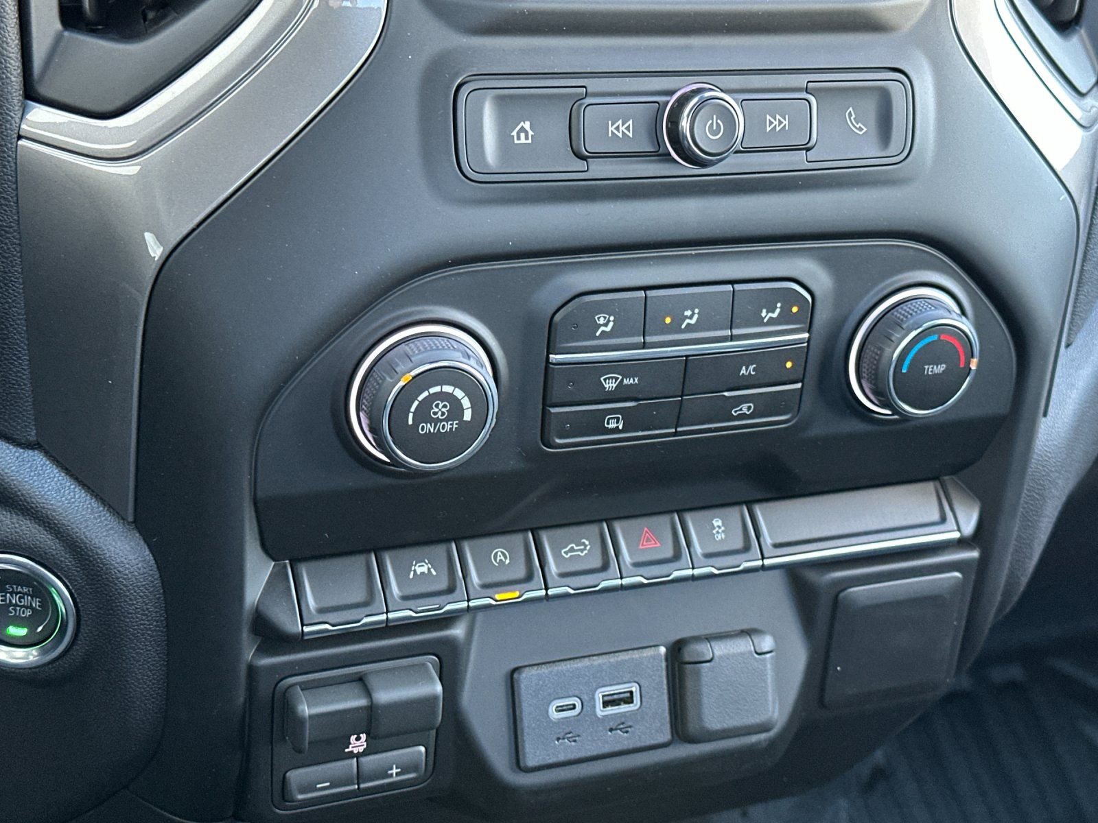 New 2026 Chevrolet Silverado 1500 W/T w/ LPO, Dark Essentials Package AWD/4WD image 20